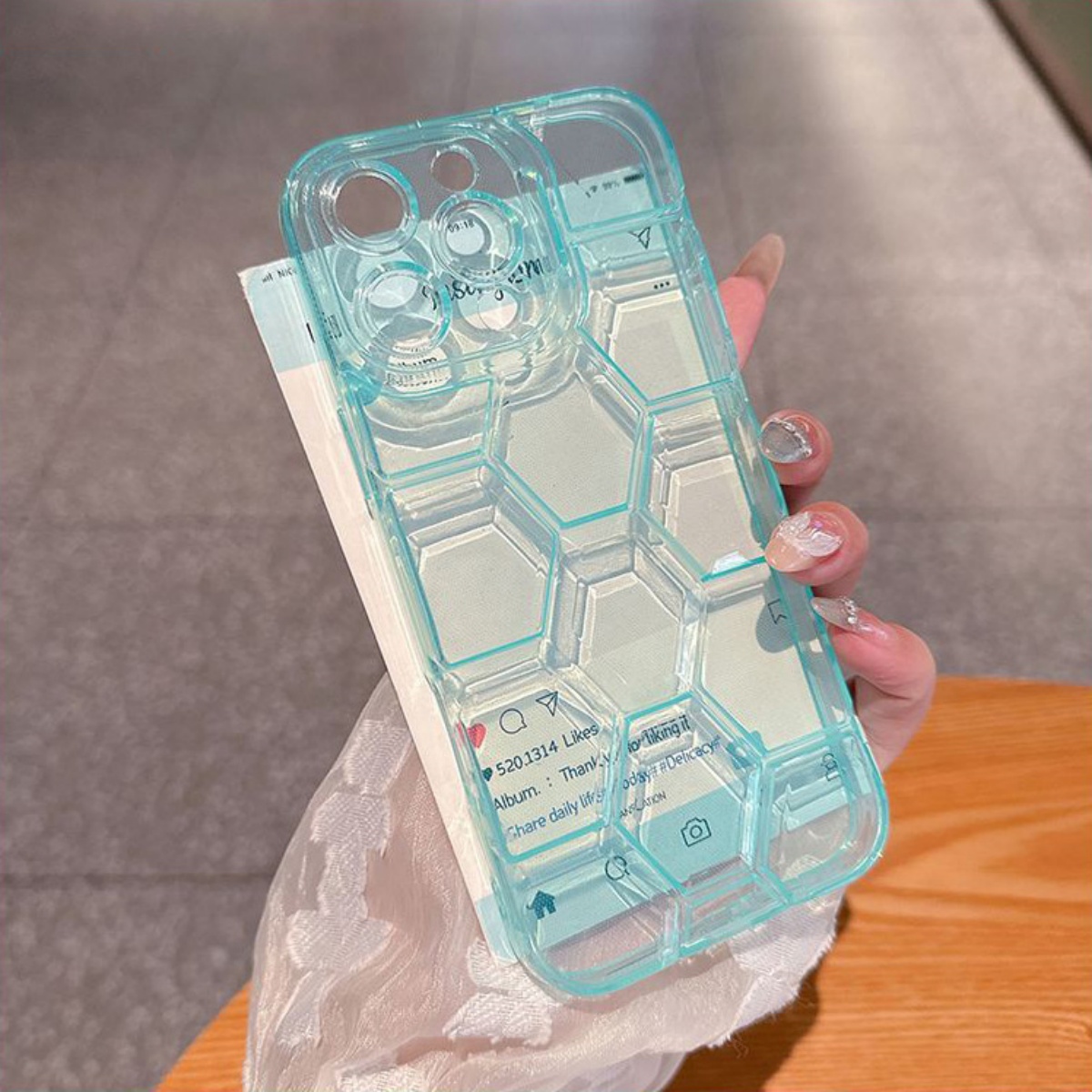 Etui na telefon Honeycomb Geom – Clear Shockproof Bumper Case recenzja i cena